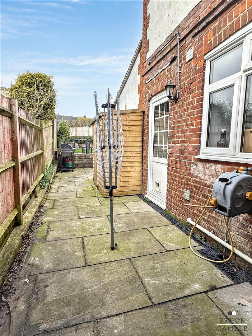 3 Bedroom House. Victoria Drive in Eastbourne,  31